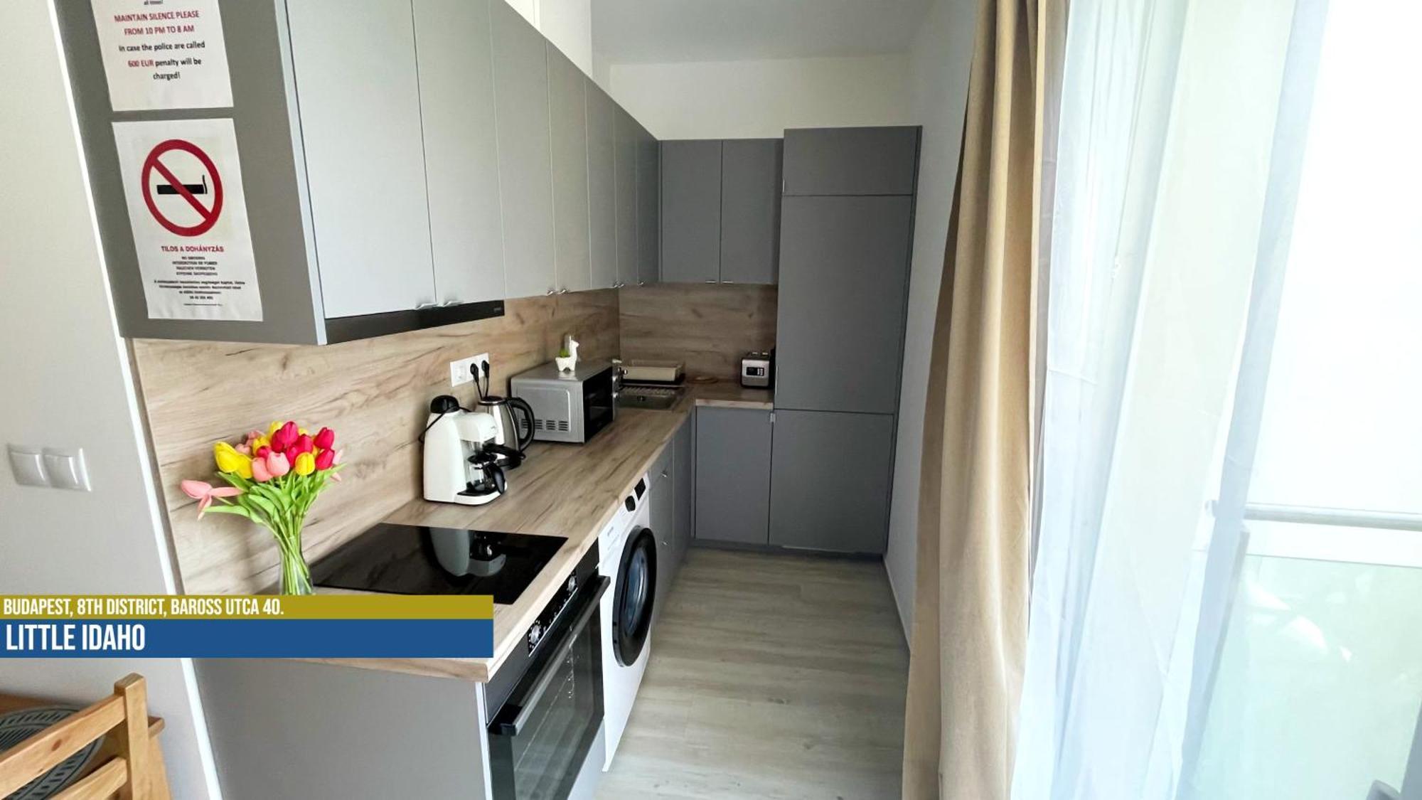 Little Americas North West Apartments Budapest Ngoại thất bức ảnh